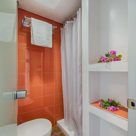 Esperia Hotel 3*