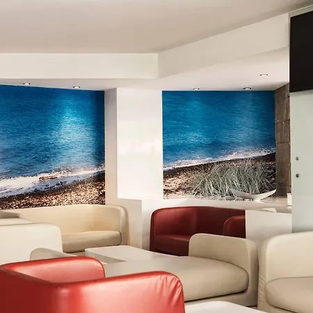 Esperia Hotel 3*