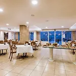 Esperia Hotel 3*