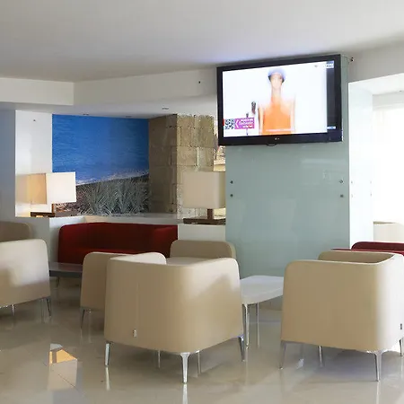 Esperia Hotel 3*