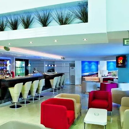 Esperia Hotel 3*